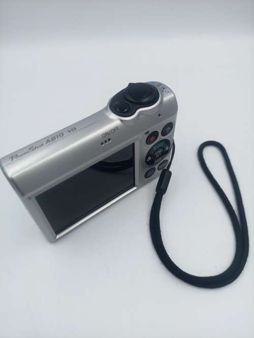 Canon Powershot A810 Compact Digital Camera (16MP, 5x Zoom, HD movies) (Silver)