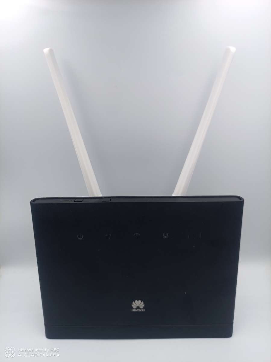 `Huawei B315s-936 4G LTE WiFi Router (Black)