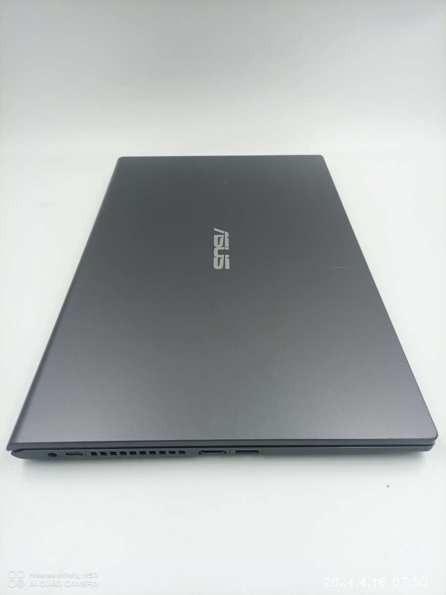 ASUS VivoBook (Intel i3, 240GB SSD, 8GB RAM) - 15.6 Inch Laptop