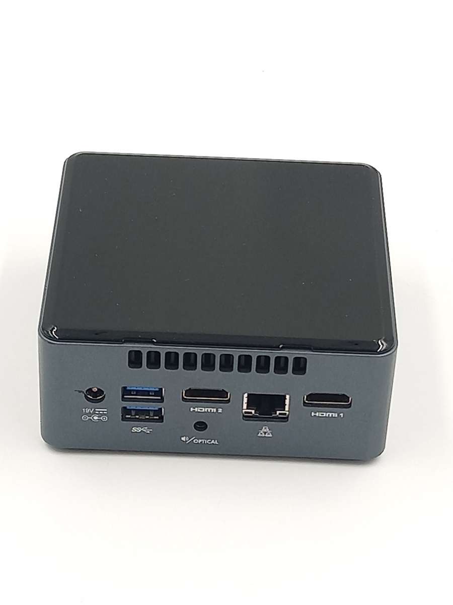 Intel NUC BOXNUC7CJYH (Intel Celeron J4005, 240GB SSD & 4GB RAM)