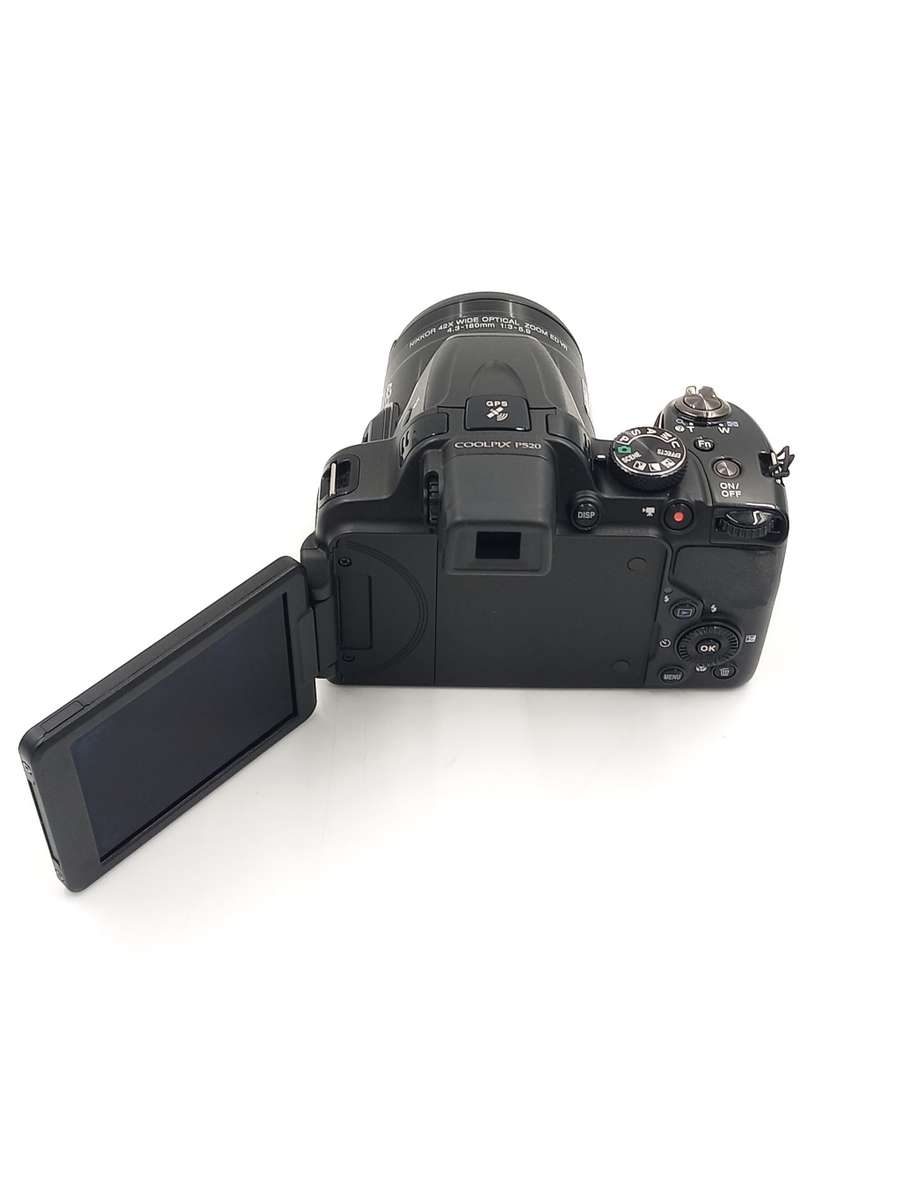 Nikon COOLPIX P520 18.1 MP CMOS Digital Camera with 42x Zoom Lens and Full HD 1080p Video (Black)