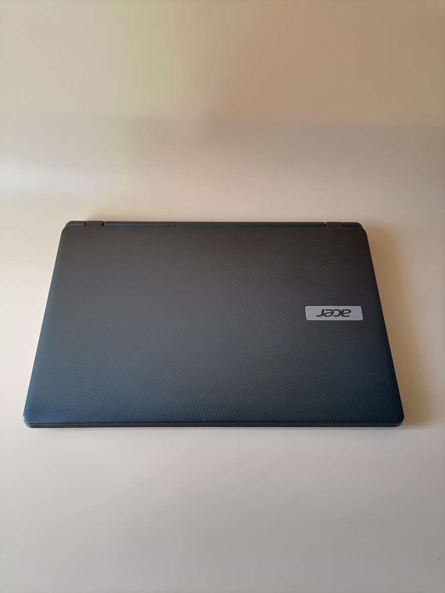 Acer Aspire ES1-512  (Intel Celeron, 256 GB SSD & 4GB RAM) 15.6 Inch Laptop