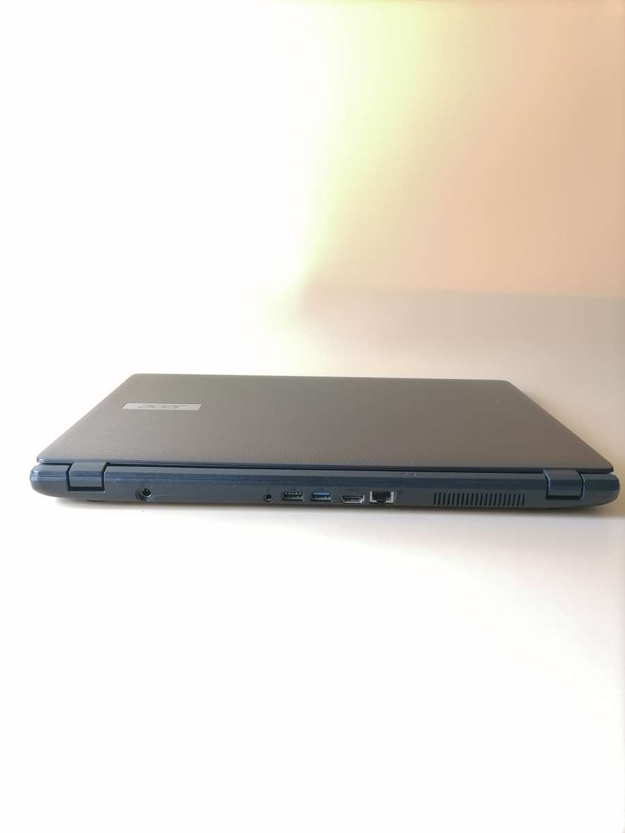 Acer Aspire ES1-512  (Intel Celeron, 256 GB SSD & 4GB RAM) 15.6 Inch Laptop
