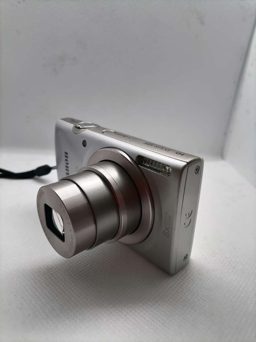 Canon IXUS 185 Digital Camera (20MP, 720p HD & 8x Optical Zoom) Silver