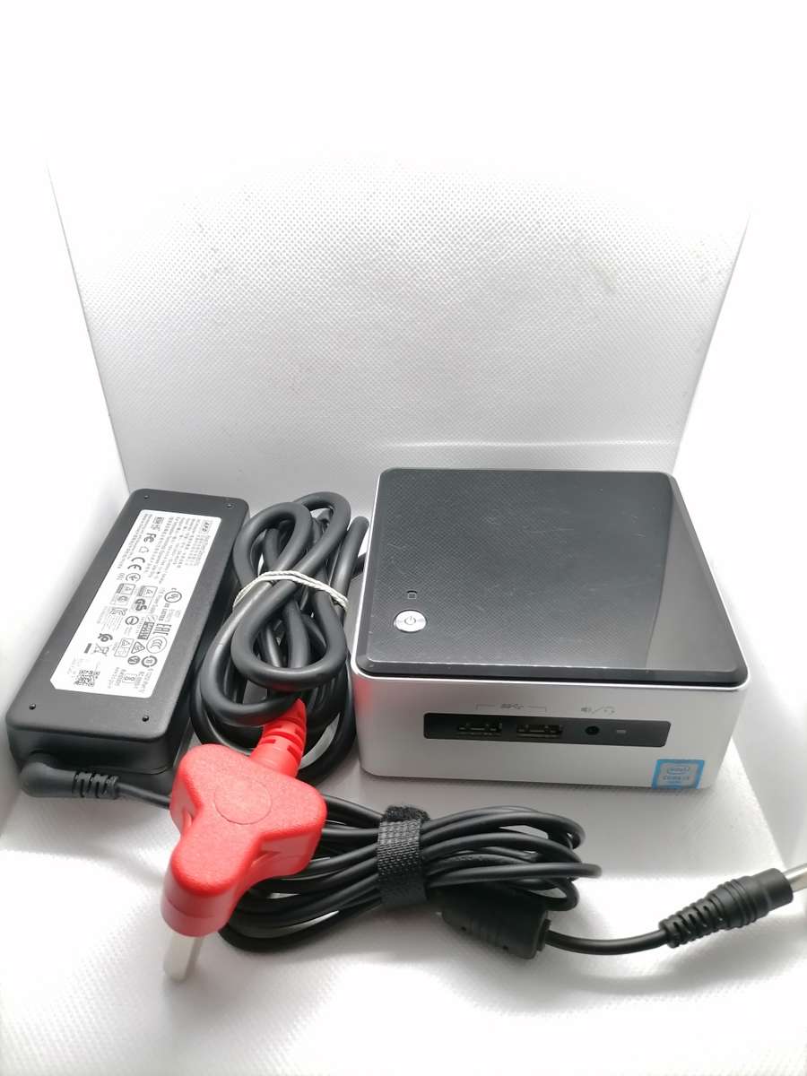 Intel NUC6I3SYH (Intel i3, 256GB SSD & 4GB RAM) 6th Gen