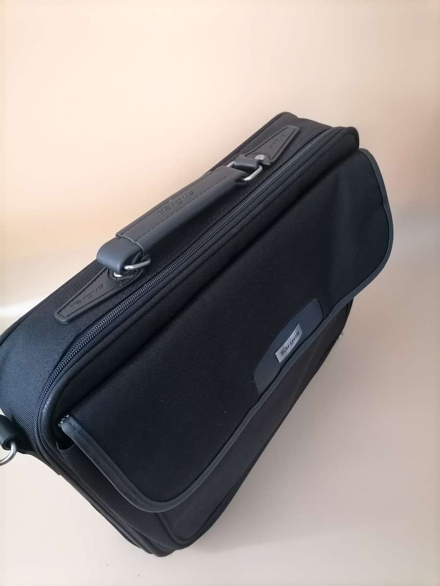 Targus Notepac case 15.6`Laptop Bag-Black