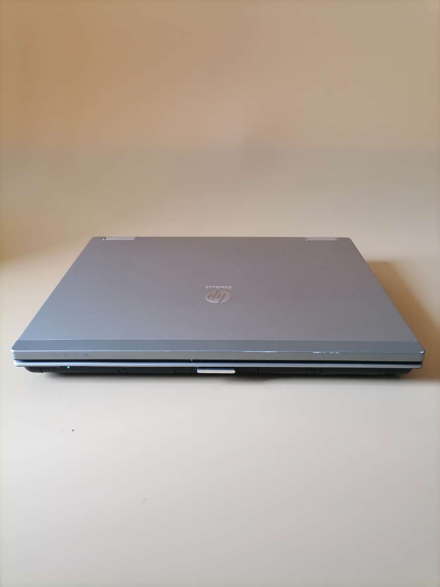 HP ElitBook 2540p (Intel Core i7, 160GB HDD & 4GB RAM) 12.1 Inch Laptop
