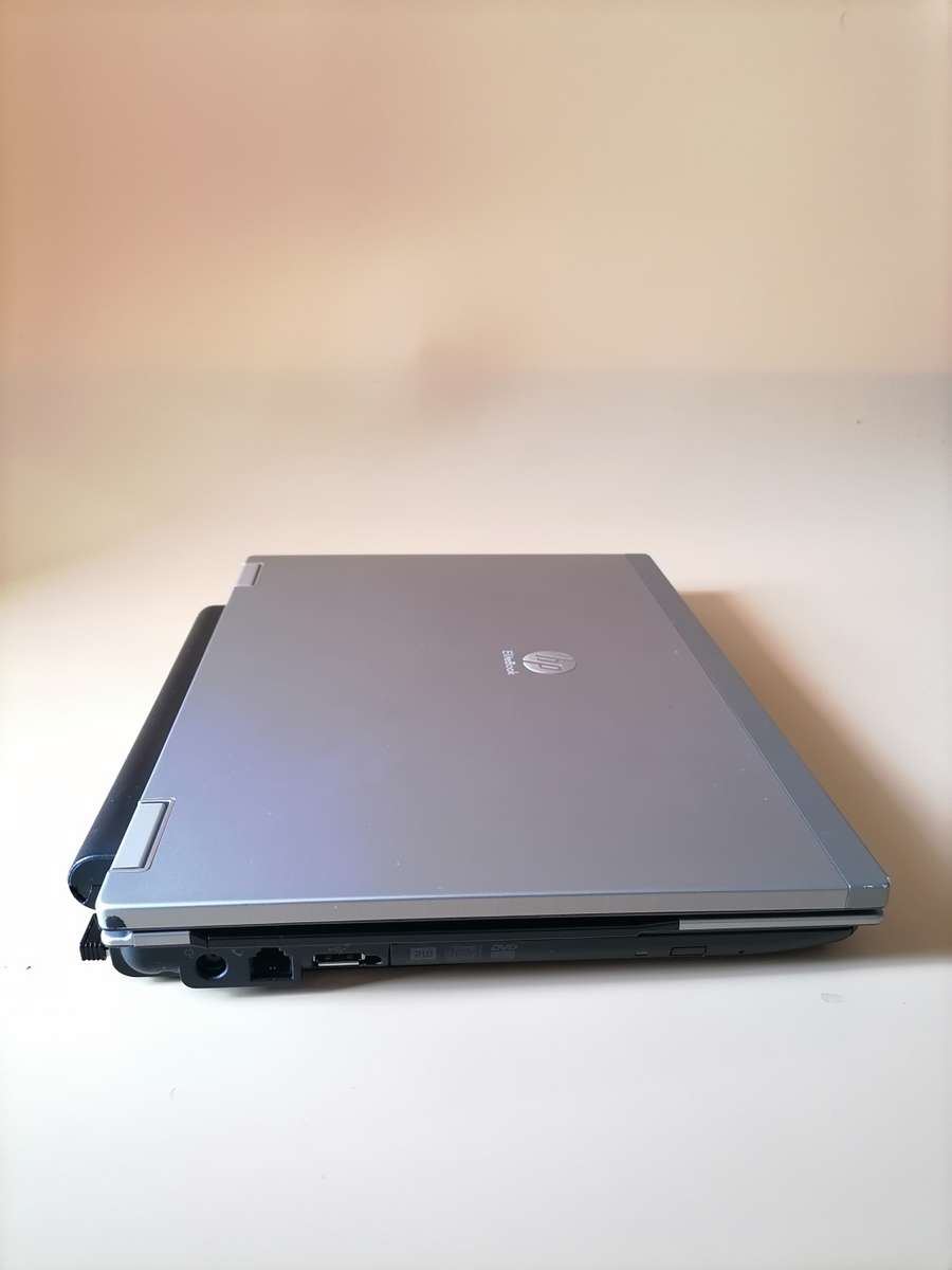 HP ElitBook 2540p (Intel Core i7, 160GB HDD & 4GB RAM) 12.1 Inch Laptop