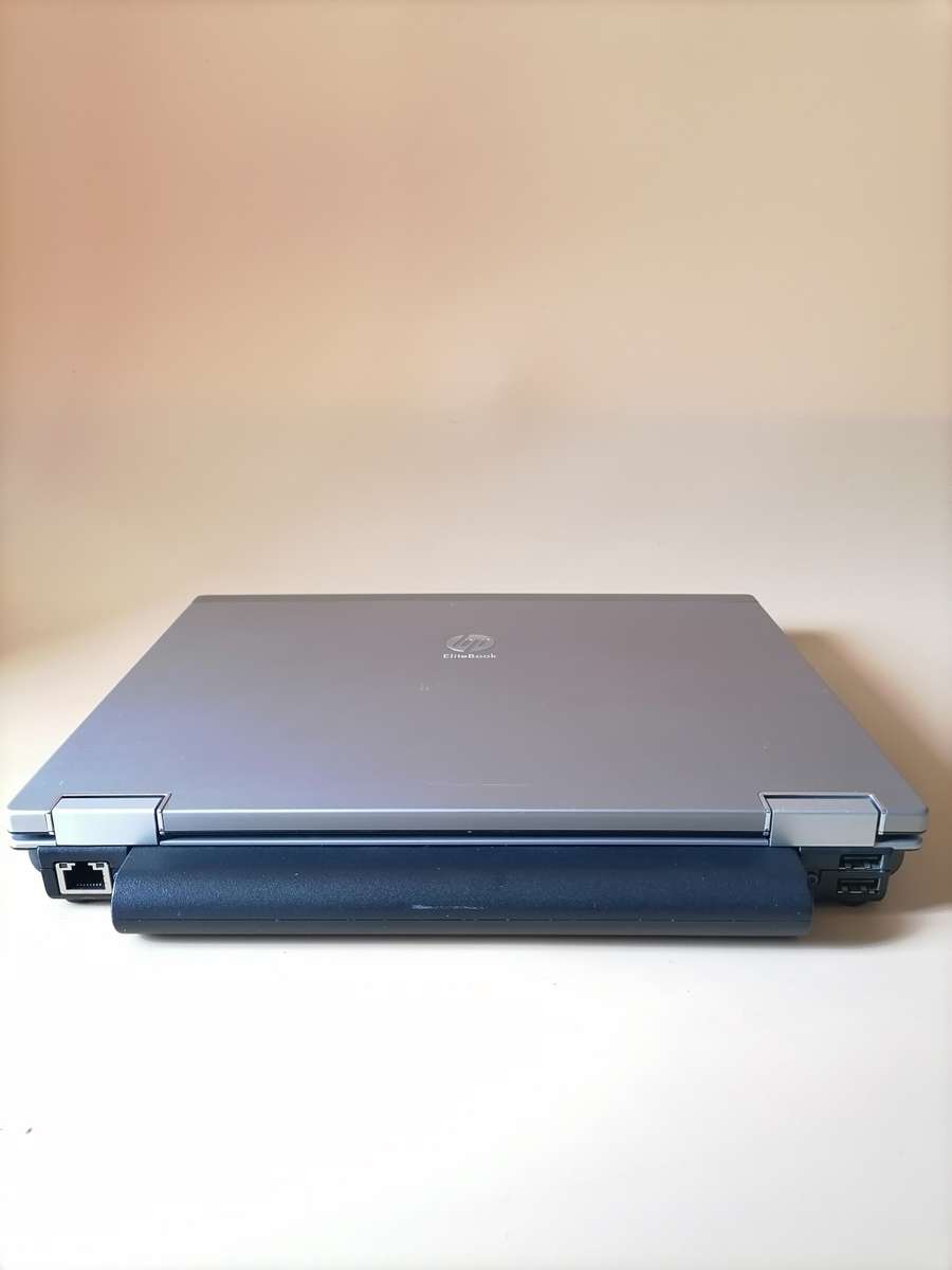 HP ElitBook 2540p (Intel Core i7, 160GB HDD & 4GB RAM) 12.1 Inch Laptop