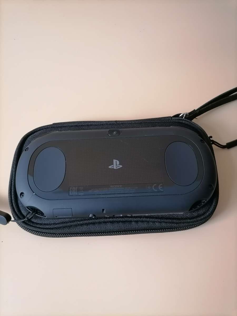 PS Vita PlayStation Model PCH-2016 - Slim Edition