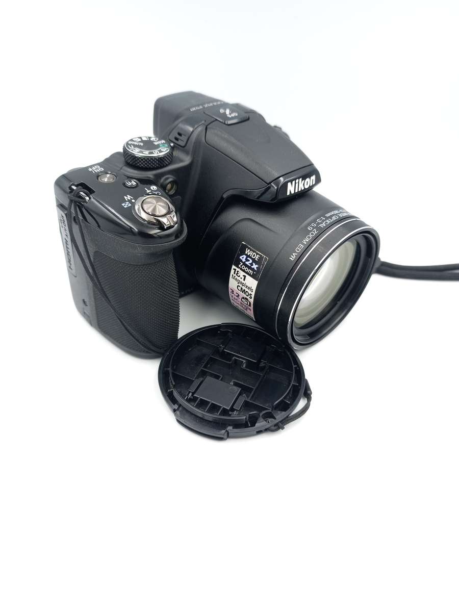 Nikon COOLPIX P520 18.1 MP CMOS Digital Camera with 42x Zoom Lens and Full HD 1080p Video (Black)