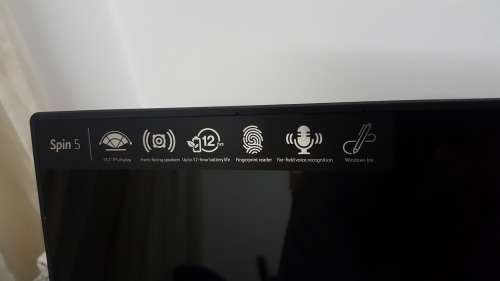 *BRAND NEW BOXED* ACER SPIN 5 i7 8th GEN- 2 IN 1 TOUCHSCREEN WITH STYLUS- 8GB DDR4 RAM- 256GB SSD