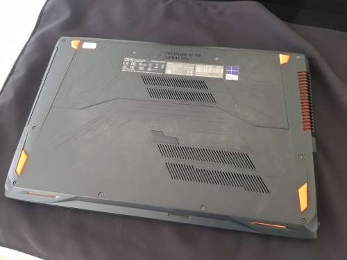 ASUS ROG STRIX GL553VE i7 7TH GEN NVIDIA 1050Ti GAMING LAPTOP