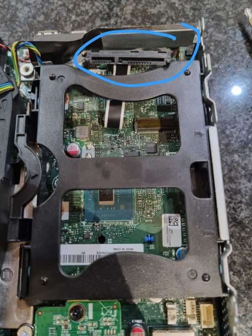 LENOVO M720q i5 8TH GEN 512GB NVME DVD DRIVE AND VESA SCREEN MOUNT INCLUDED *MUST SEE*