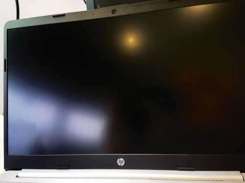 Hp notebook 15 11th generation i5 I5 1135g7 Quad core 8mb cache @4.2GHz 16gb ddr4 ram 256gb nvme ssd