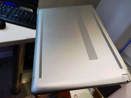 Hp notebook 15 11th generation i5 I5 1135g7 Quad core 8mb cache @4.2GHz 16gb ddr4 ram 256gb nvme ssd