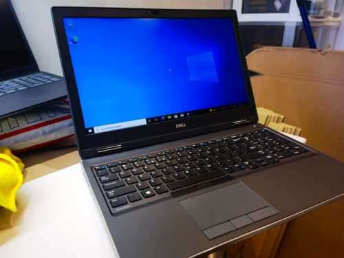 Dell precision 7540 carbon 9th gen i7 8gb ddr4 256gb NVME RTX4000 8gb gfx Warranty till April 2023