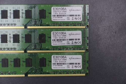 4 x 2gb ddr3 10666 (1333hz) desktop ram (single bid and shipping for all 4)