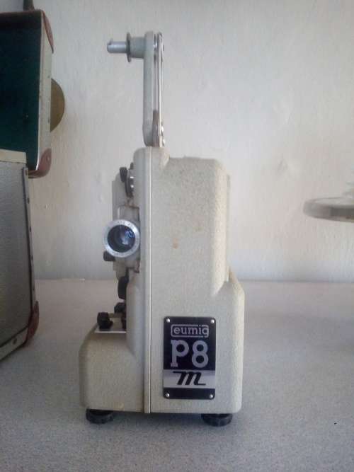 Eumig P8 Projector