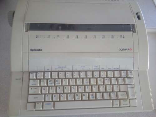 Olympia Splendid Electric Typewriter