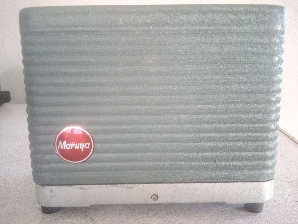 Maruya 35mm Slide Projector