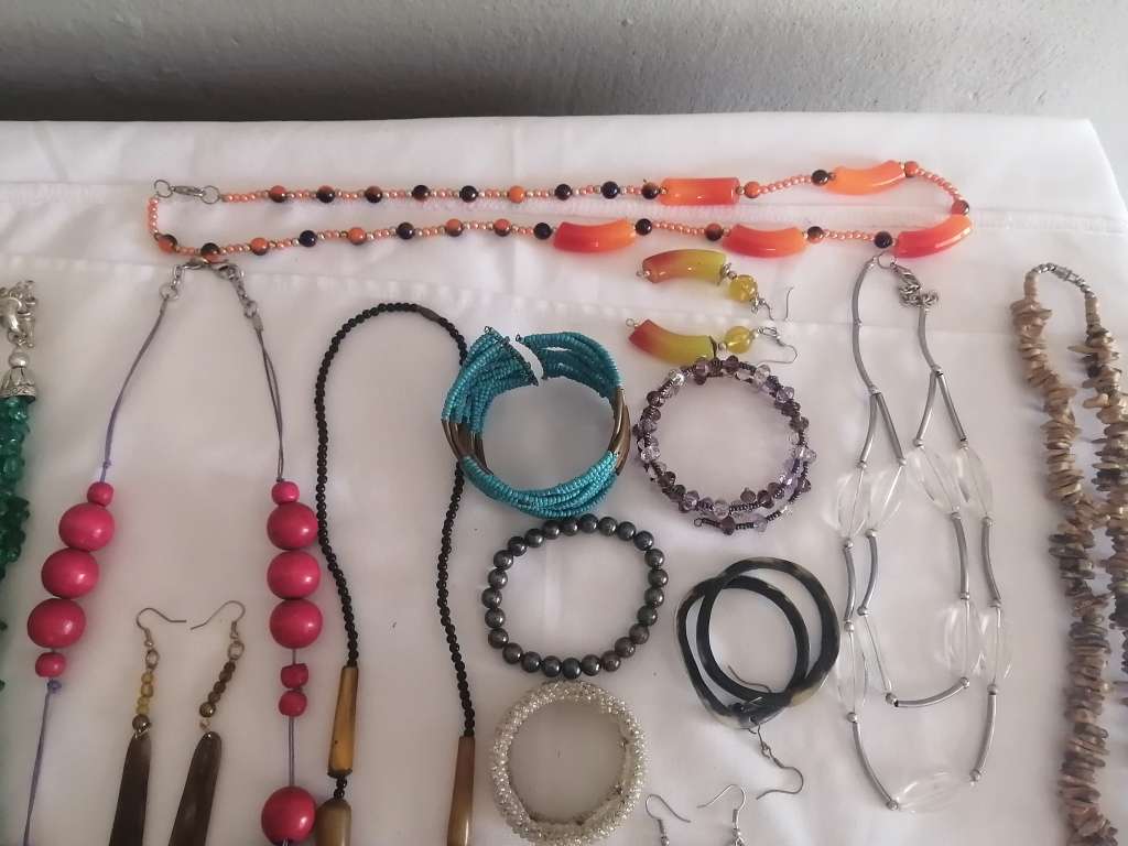 Joblot Assorted Costume Jewellry