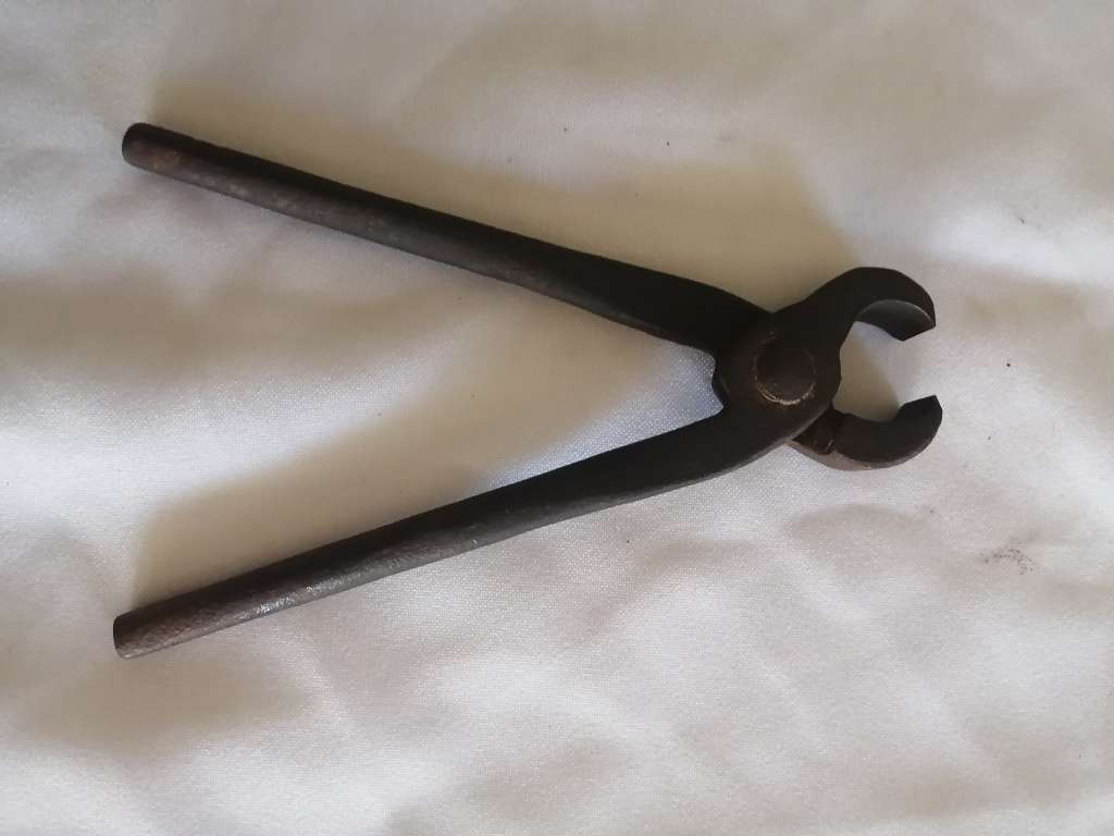 Antique forged steel mini pincers