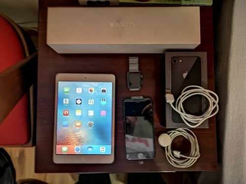 Iphone 8 + Ipad Mini + Apple Watch