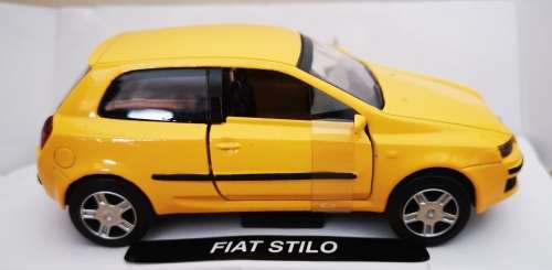 FIAT STILO - Die Cast 1:32 - Brand New in Box