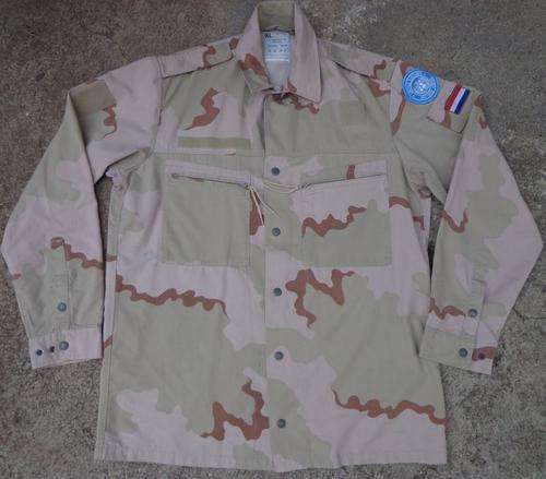 U.N.  CAMO JACKET **LARGE**