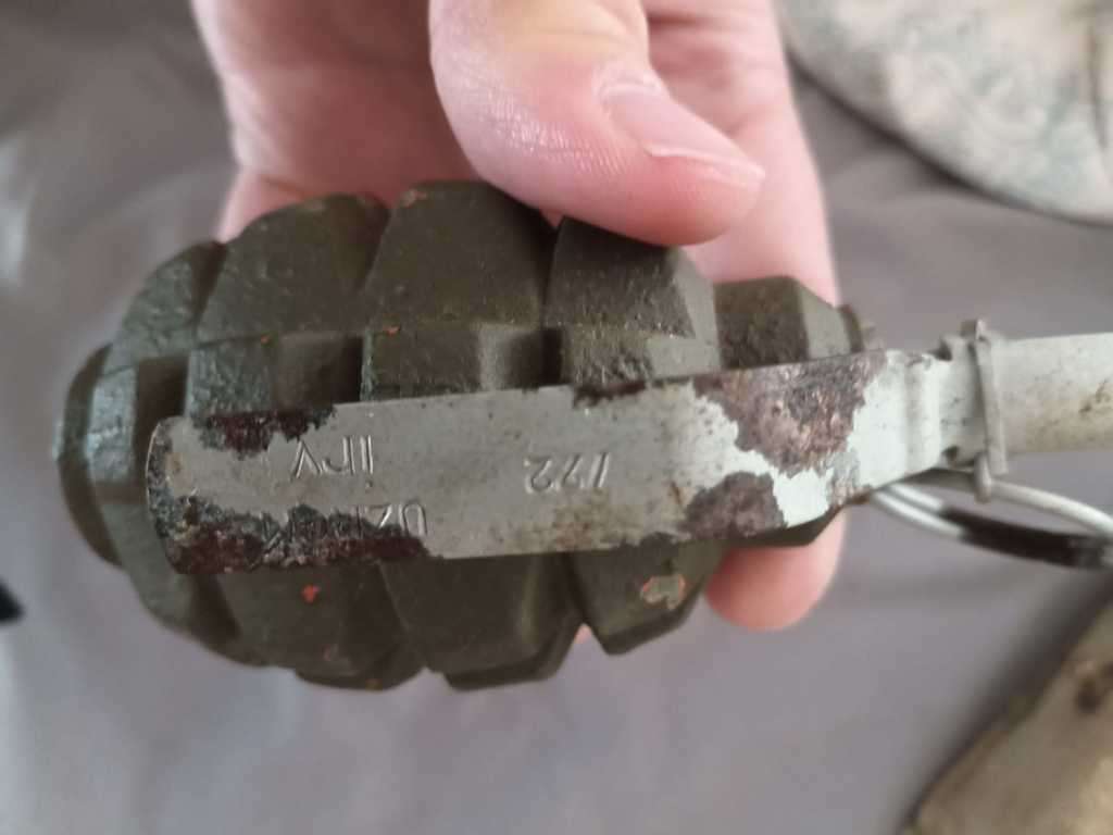 RUSSIAN F1 GRENADE and POUCH **De-Activated**