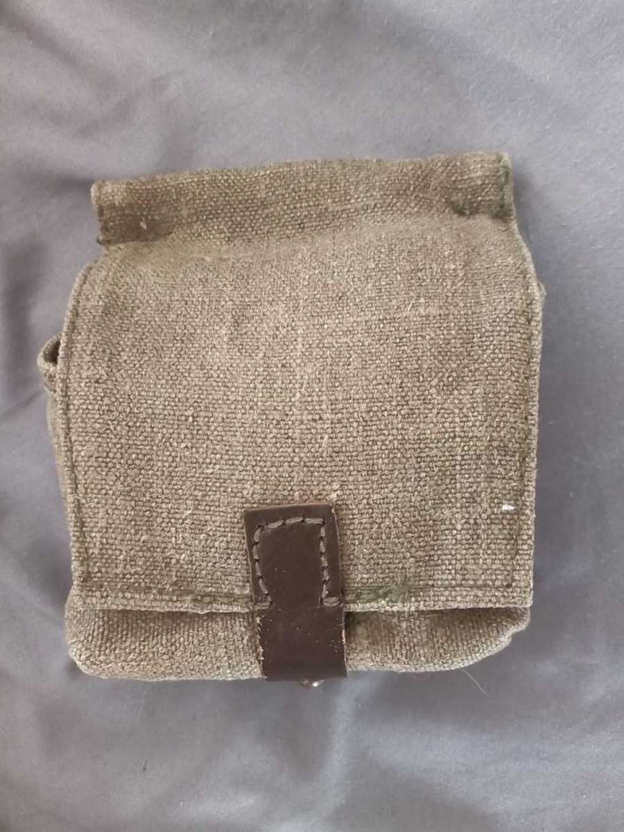 RUSSIAN F1 GRENADE and POUCH **De-Activated**