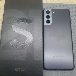 Samsung Galaxy S21 - Demo Unit ( like new )