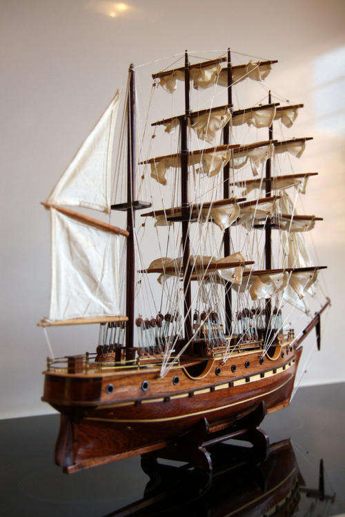 *** HANDCRAFTED MODEL TALL SHIP *** 58cm long x 45cm high