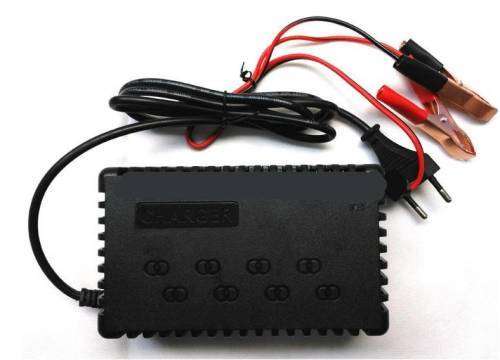 Battery Chargers: 12V Intelligent Pulse Battery Charger 7~70AH. Collections are allowed.