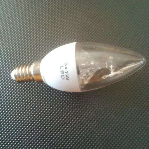 LED CANDLE LIGHT BULBS: 3W 220V E14 COOL WHITE. Collections are allowed.