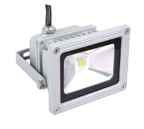 10W LED FLOODLIGHTS: 10W 220V AC in WARM White. Collections are allowed.
