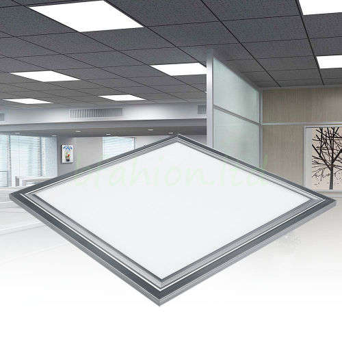 48W LED PANEL CEILING LIGHT Complete with FITTINGS and DRIVER/PSU. Collections are allowed.