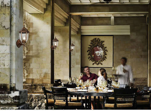 OUTDOOR WALL, PATIO, BALCONY, WATERPROOF GARDEN LAMPS. Collections are allowed.