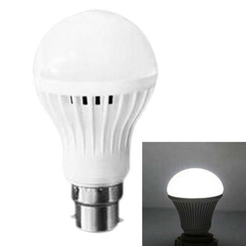 LED Light Bulbs. 7W LED 12V B22 Light Bulbs. These are 12Volts products. Collections are allowed.