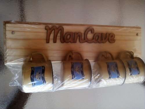 BLUE BULLS RUGBY WALL MOUNT 4Pces ENAMEL CUPS GIFT SET. Collections are allowed.