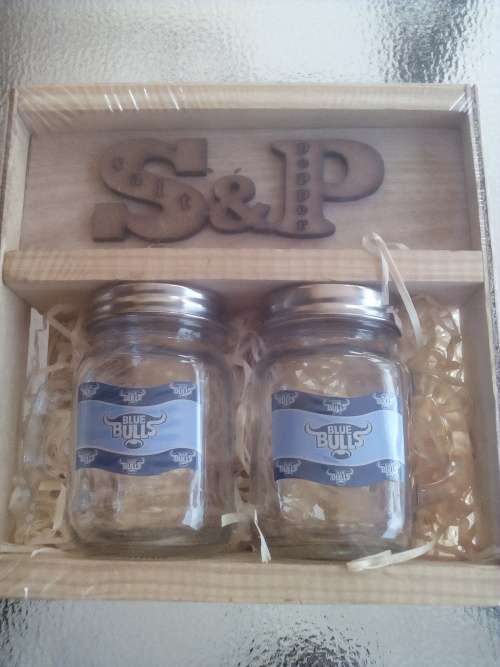 Blue Bulls Rugby Large Glass Salt & Pepper Gift Pack. Collections are allowed.
