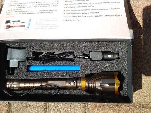 Hi-Performance Ultra Bright LED Flashlight / Torch. Collections are allowed.