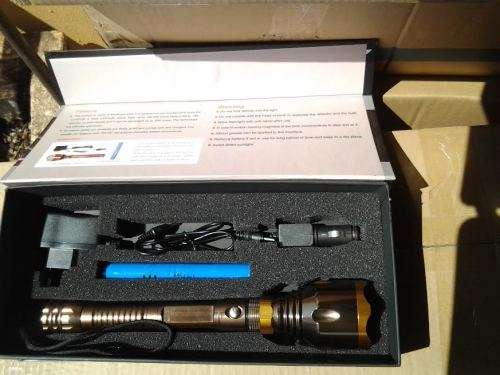 Hi-Performance Ultra Bright LED Flashlight / Torch. Collections are allowed.