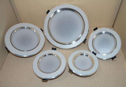 LED CEILING/SPOTLIGHT: 3W 185 ~ 265V COMPLETE WITH DRIVER & FITTING AND MORE.....