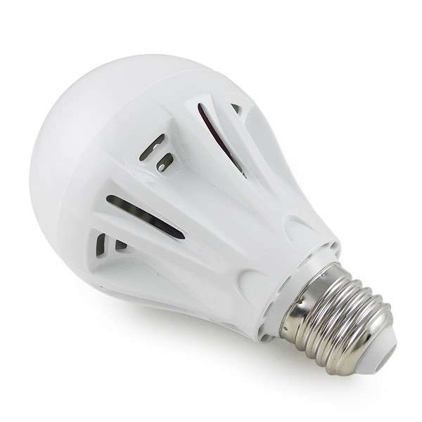 LED LIGHT BULBS - 9W 220V BULBS E27 COOL WHITE....Special Offer