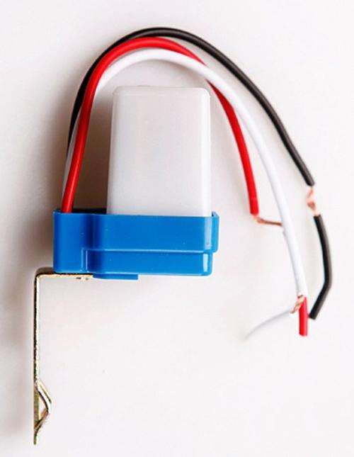 220V DAY NIGHT SWITCH / SENSOR / DETECTOR