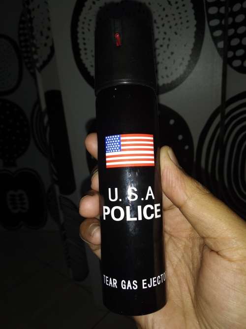 Pepper Spray for Self Defence Protection Plus a Pouch. Collections are allowed.