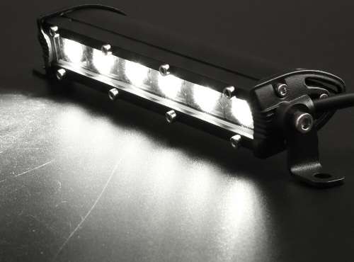LED Light Bar 23cm Ultra Slim Design 9~60V DC 18W. Collections allowed.