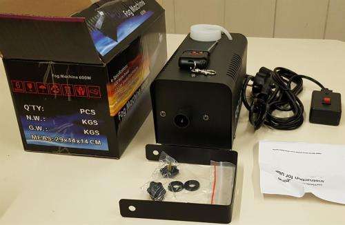 Smoke, Fog Machine 600W Heavy Duty, Compact and High Capacity. Collections are allowed.